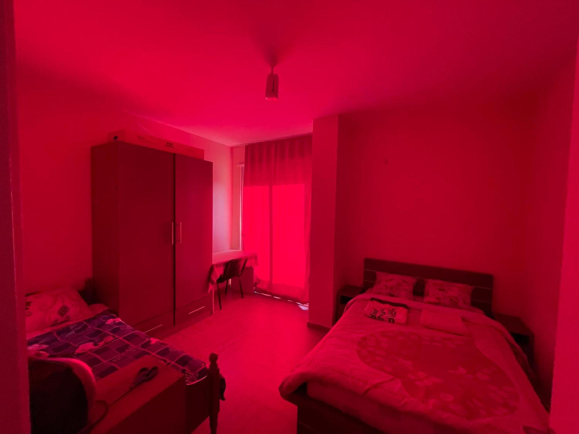 B&B - Private Rooms Tirana Eksteriør billede